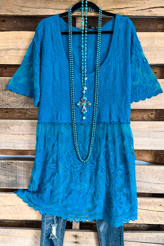 Chasing Dreams Tunic - Navy