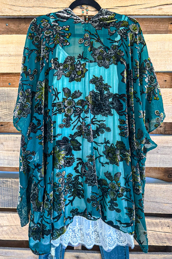 Found My Peace Burnout Velvet Kimono - Jade