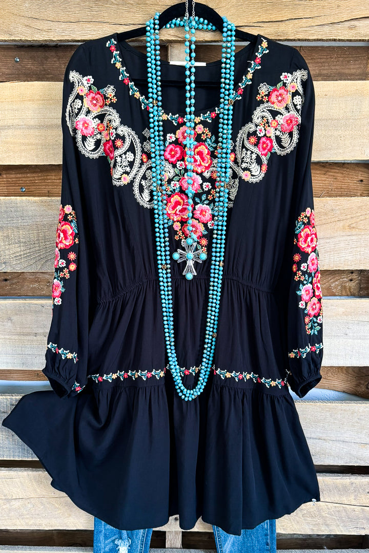The Closer You Get Dress - Black - SALE
