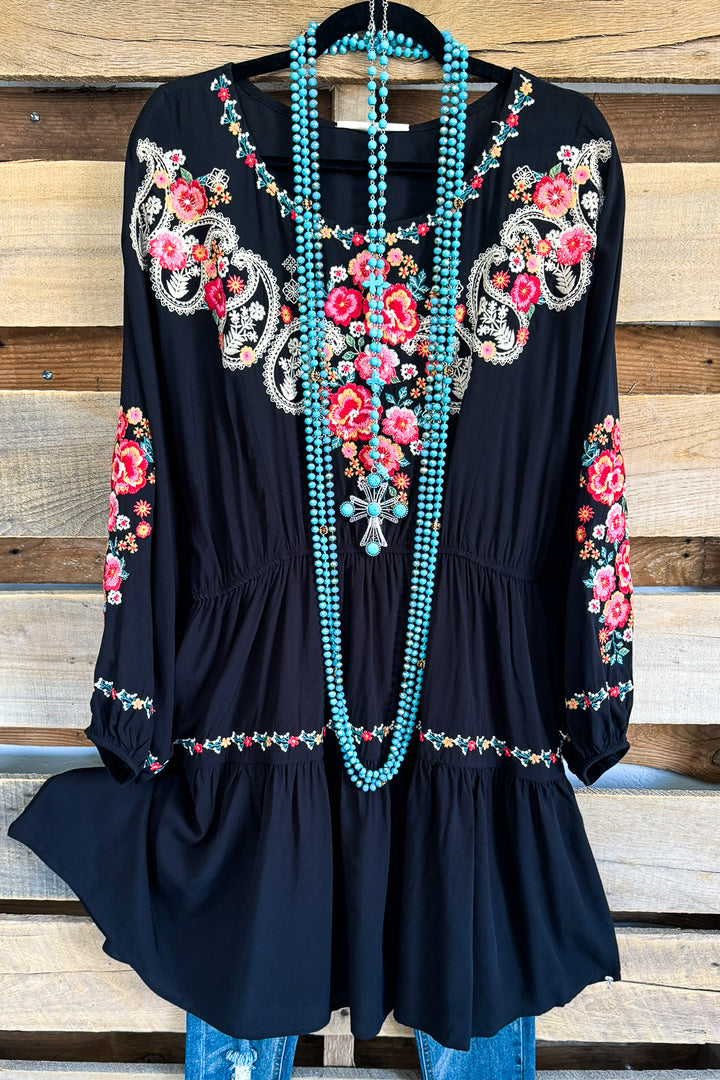The Closer You Get Dress - Black - SALE