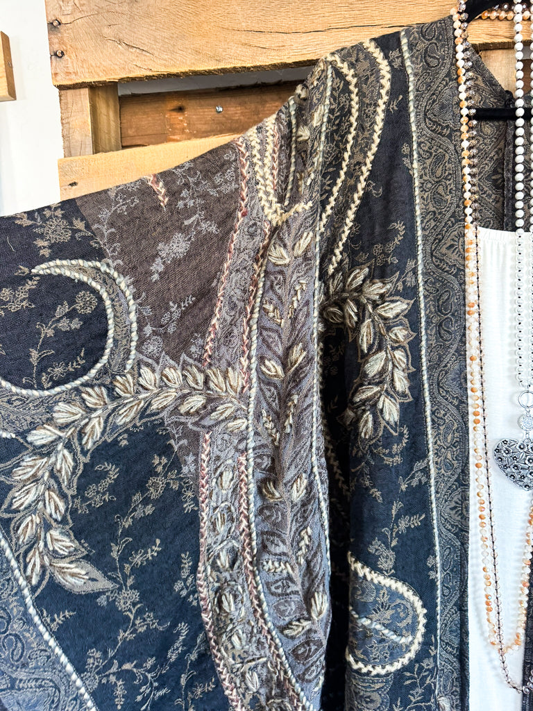 NATURAL FABRIC: Standing Closer Wool Ruana - Grey - 100% Wool