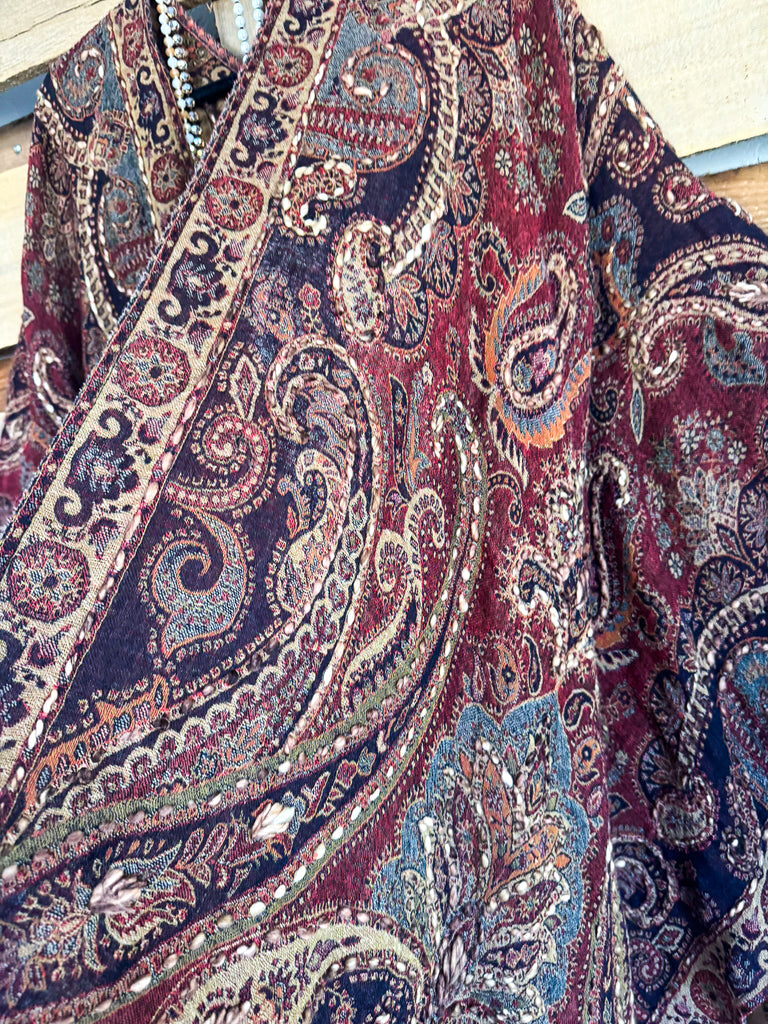 NATURAL FABRIC: Love Woven Deeply Wool Ruana - 19Wine - 100% Wool