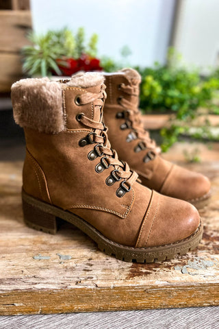 My Travel Lodge Boots - Taupe