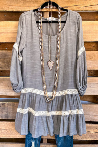 AHB EXCLUSIVE: Looking Into The Bright Side Dress - Ivory/Taupe