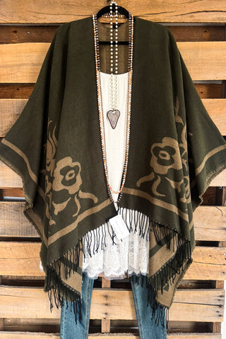 A Piece Of My Heart Necklace - Turquoise