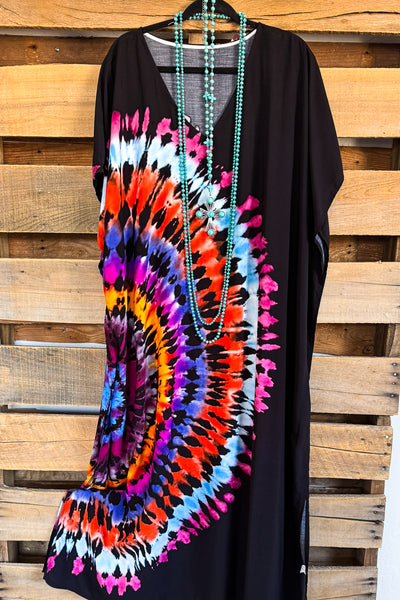 Weekend Wanderer Kaftan - Black Multi