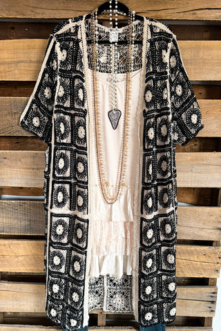 True Burnout Velvet Masterpiece  Kimono - Gold Bord