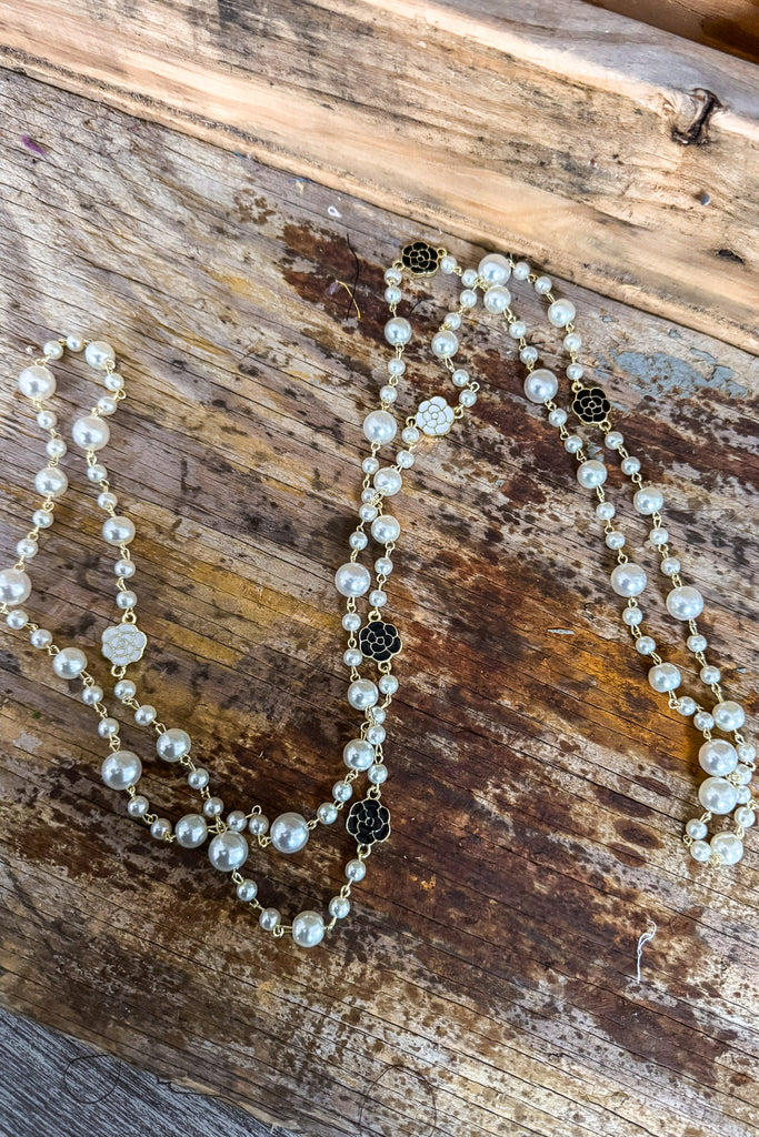 Black Rose Pearl Necklace - White