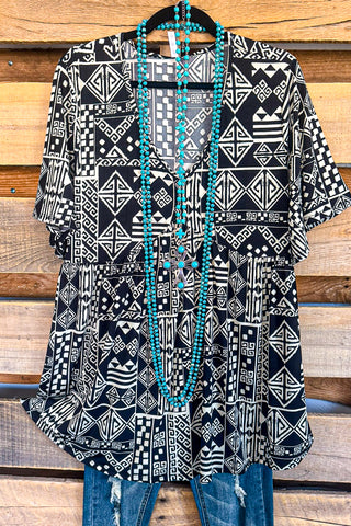 AHB EXCLUSIVE: Season Surprise Vest - Bg/Navy