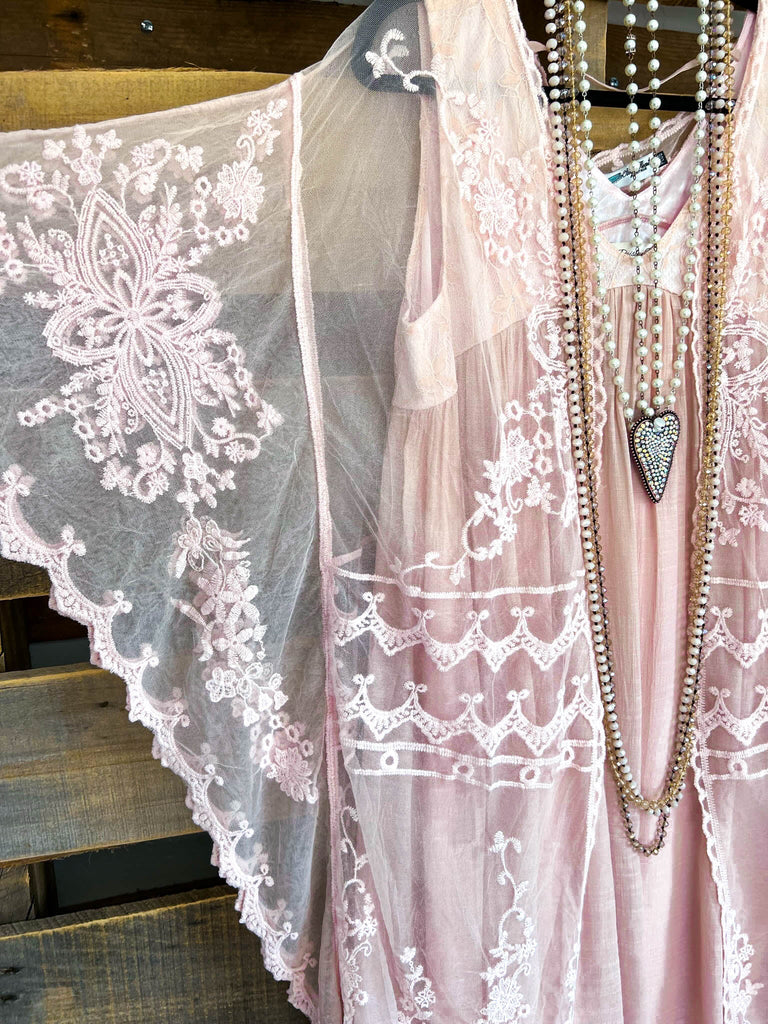 AHB EXCLUSIVE: Finding Perfection Kimono  - Pink