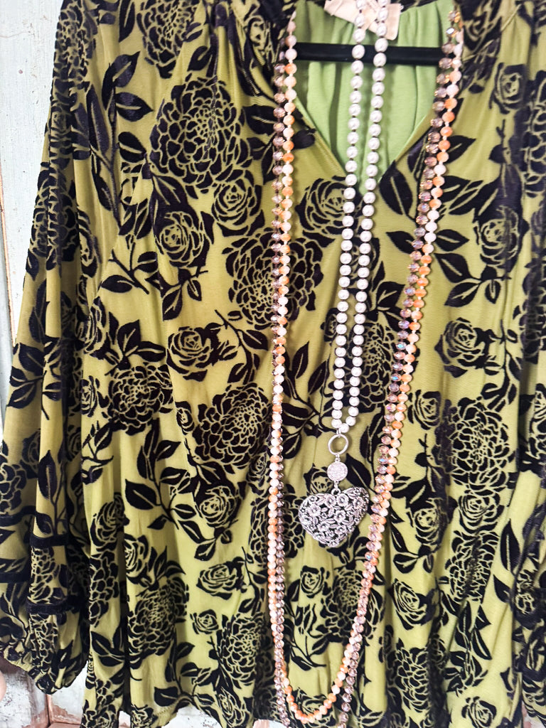 Meaningful Beauty Blouse Burnout Velvet - Olive