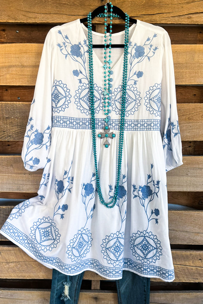 AHB EXCLUSIVE: Rose Garden Promises Dress - Ivory