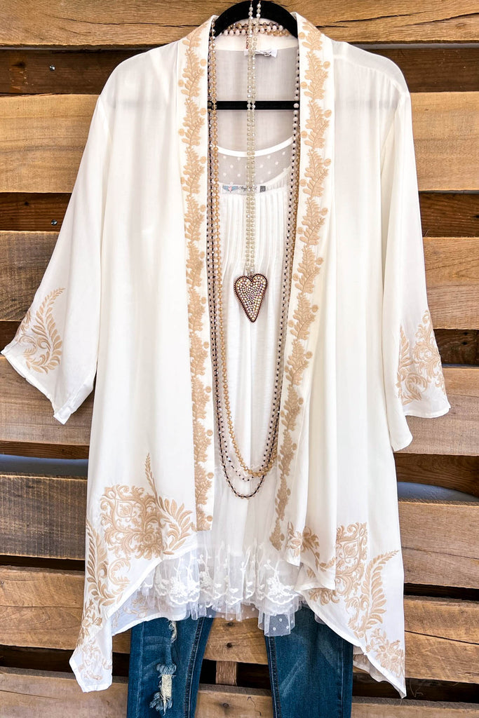 AHB EXCLUSIVE: Rise Of Romance Cardigan - Ivory