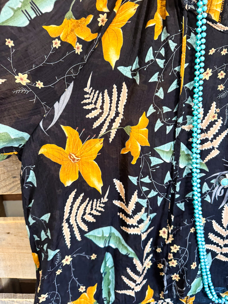 Prairie Petals Blouse - Multi Black - Petite