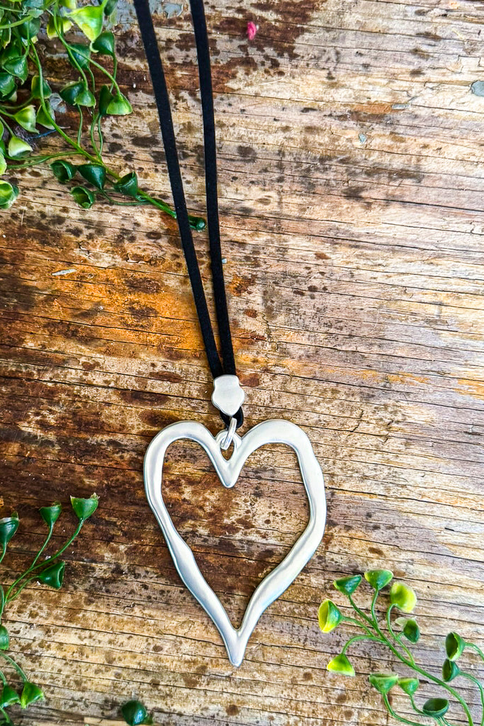 Heart of Stone Necklace - Black