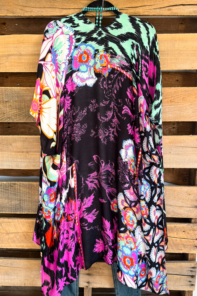 Meet Me In Fiji Kimono - Fiji