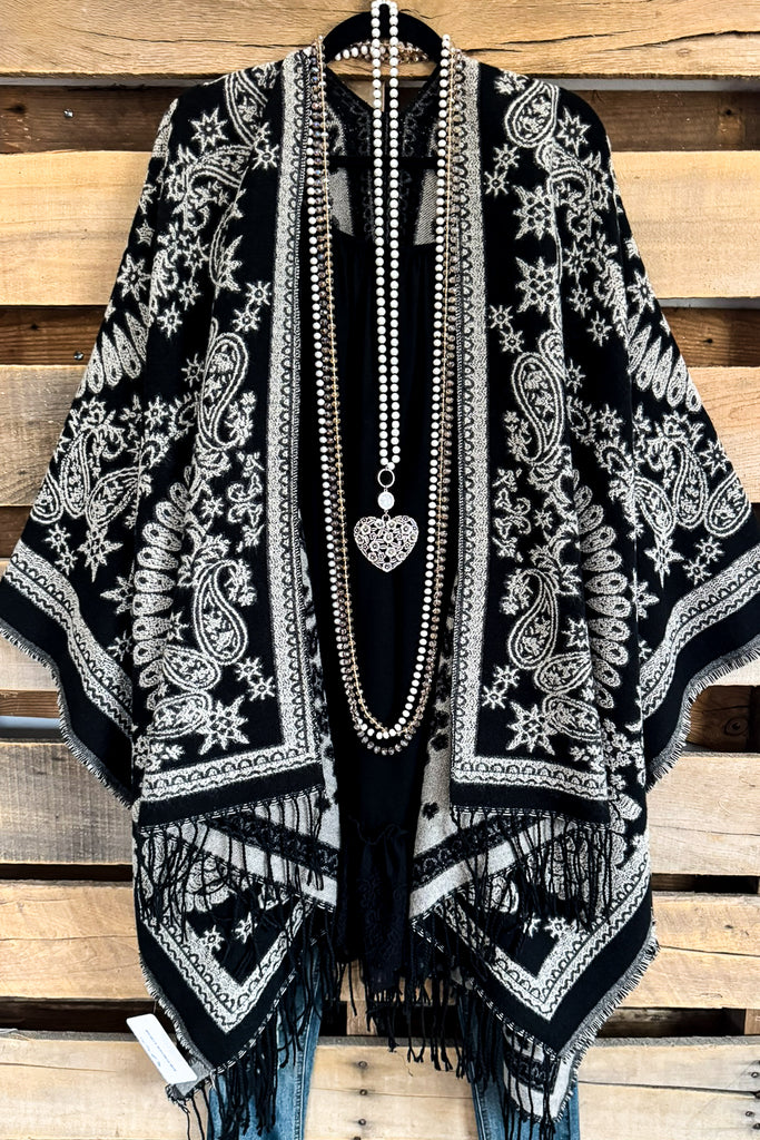 Trusting The Details Poncho - Black/Ivory