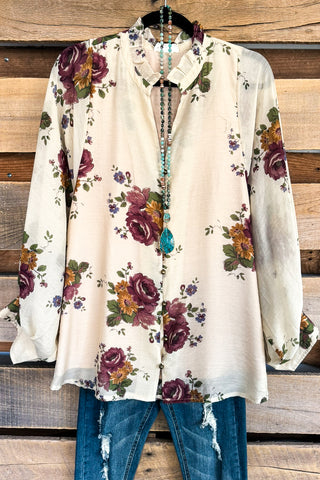 Traveling Abroad Vest - Beige