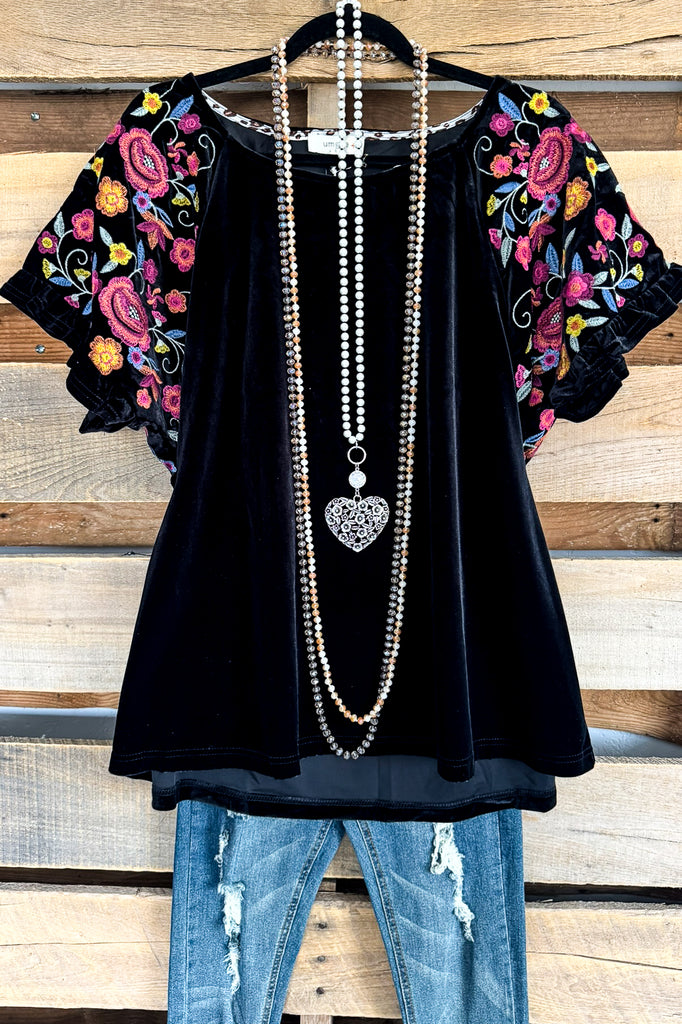 Through My Eyes Blouse -Black