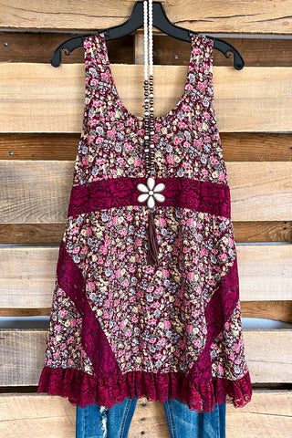 AHB EXCLUSIVE: Counting The Stars Vest - Taupe/Rose