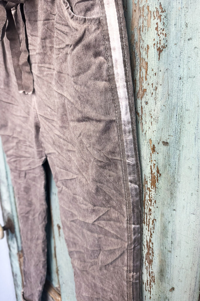 Made in Italy Scrunchy Ribbon Stretch Floral Jogger Pants – Ultra Comfortable - Chocolate (Size 4 to 24)