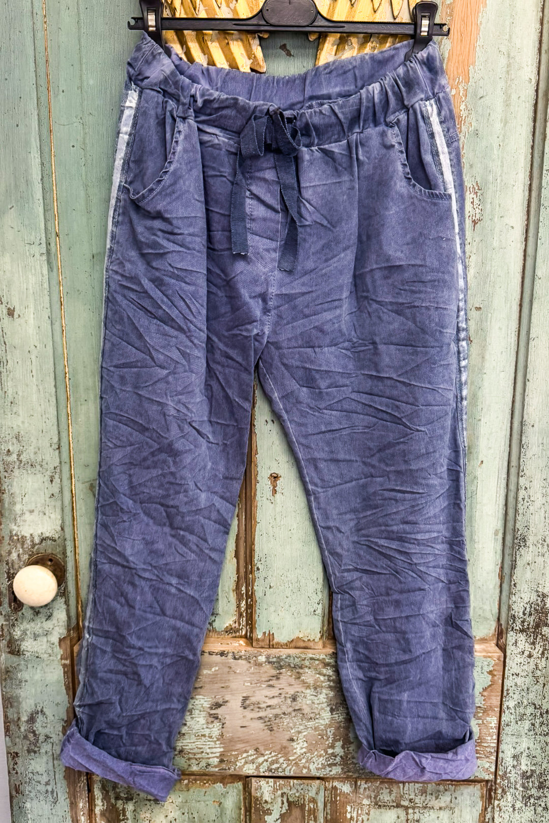Made in Italy Scrunchy Ribbon Stretch Floral Jogger Pants – Ultra Comfortable Plus Size - Navy (Size 14 to 24)