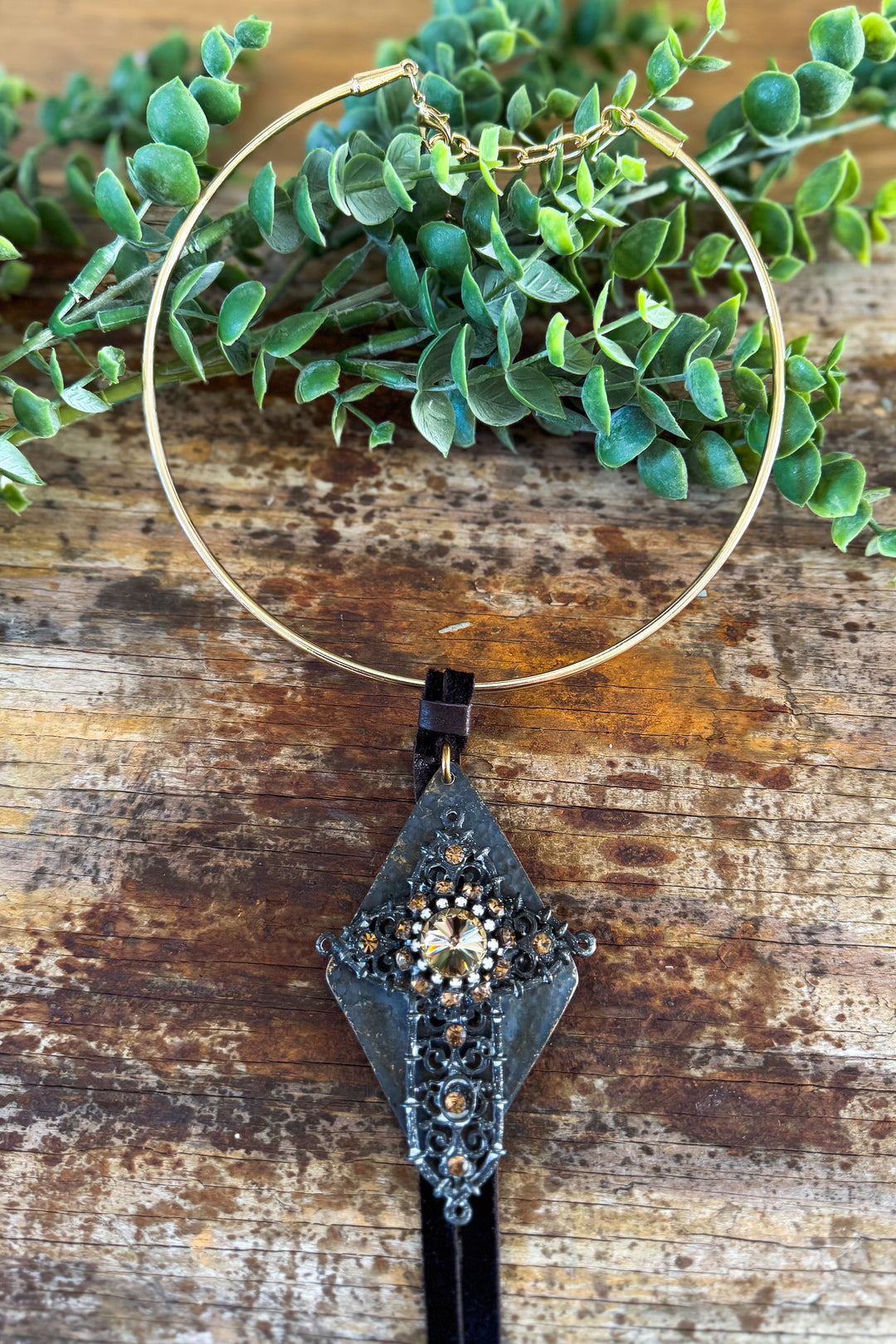 HANDMADE Cross Trapezoid Necklace - Choker Gold