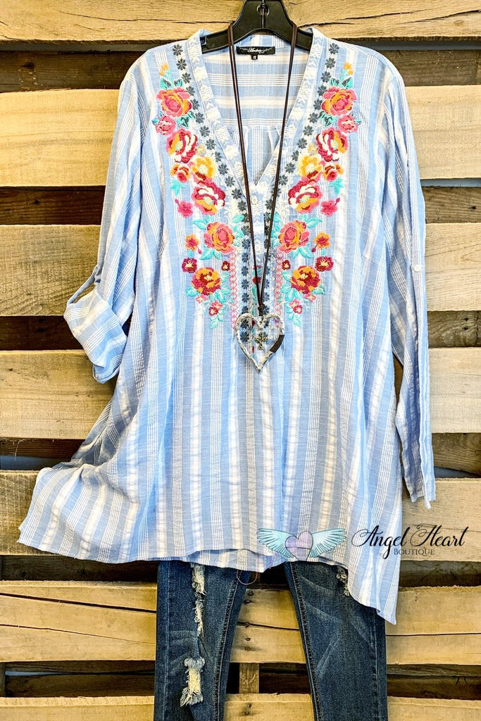 AHB EXCLUSIVE -Twisted Fate Top - Blue - 100% COTTON