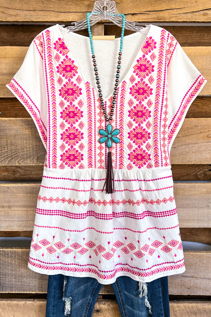 Imagine With Grace Tunic - Ivory Magenta - 100% COTTON - SALE+