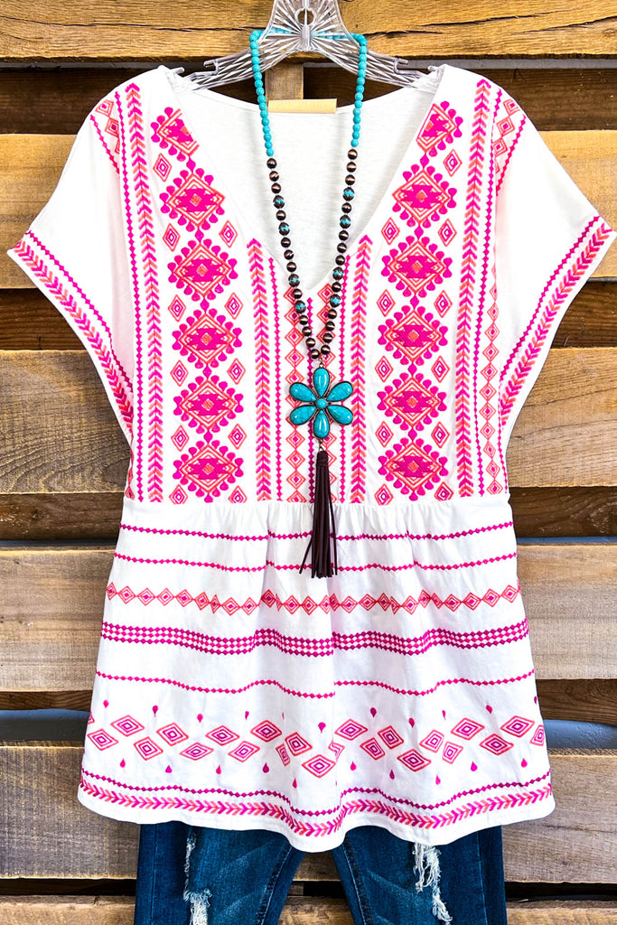 Imagine With Grace Tunic - Ivory Magenta - 100% COTTON - SALE+