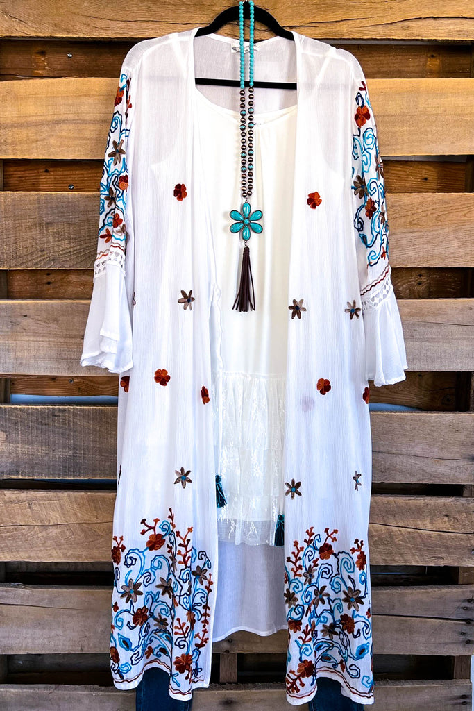 AHB EXCLUSIVE: Stunning Cordelia Tie Front Kimono - White
