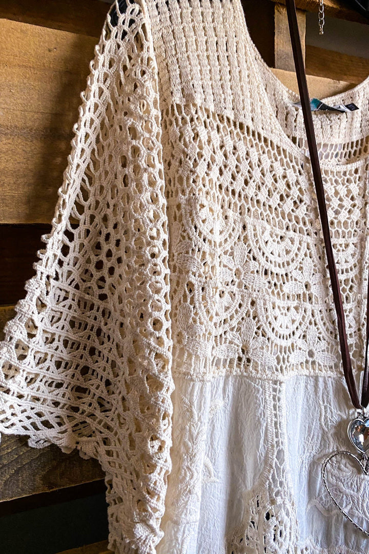 AHB EXCLUSIVE: Delightful Details Top - Natural - 100%  COTTON