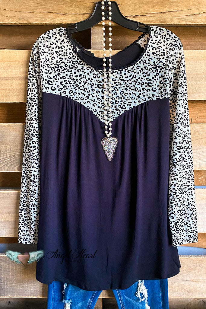 Beyond Happiness Top - Ivory On Black - SALE